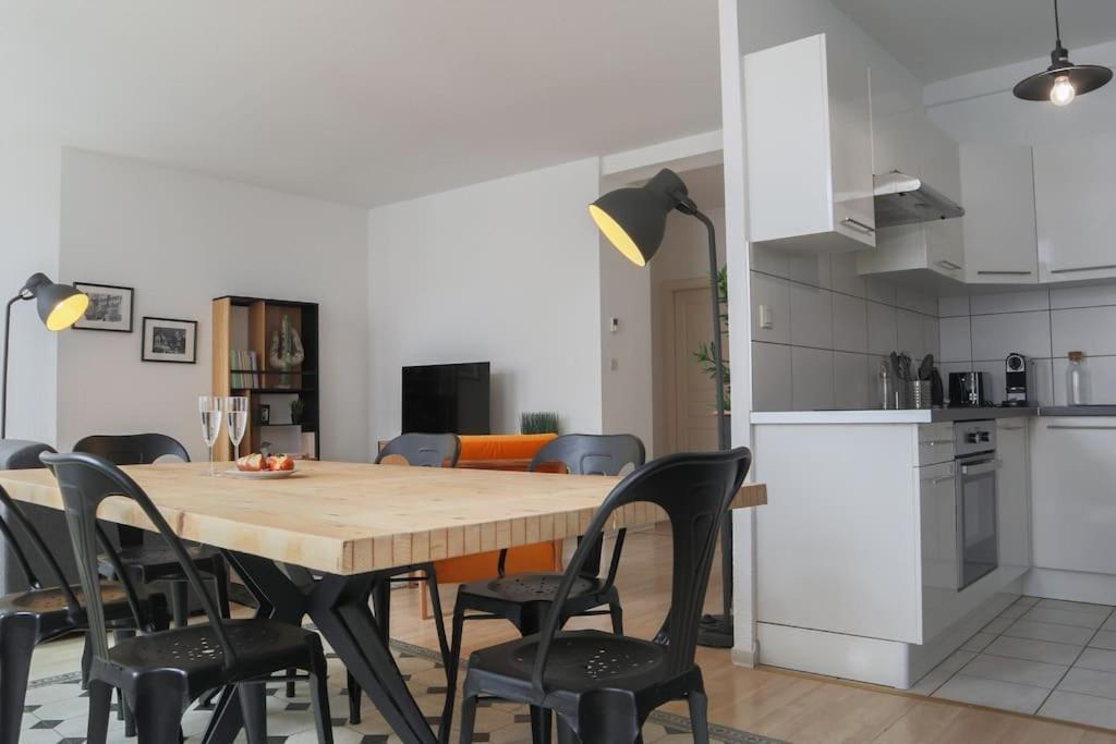 Le 7Eme Art, Hyper Centre Appartement Mulhouse Buitenkant foto